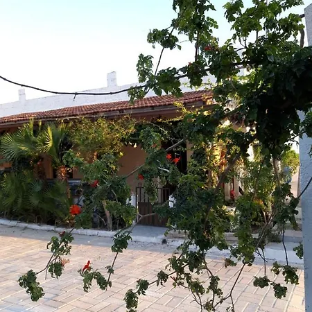 Borgo Mira 度假居 诺托